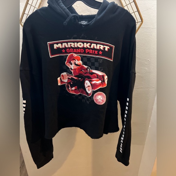 Universal Studios Super Nintendo World Mario Kart Ladies Crop Top size 2XL - Picture 1 of 6
